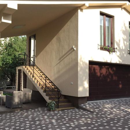 Guest House Mukatjevo Eksteriør billede